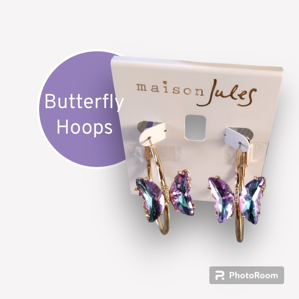 🎯🎯SALE🎯🎯 NWT Gold Tone Butterfly Mystic Crystal Hoops Earrings